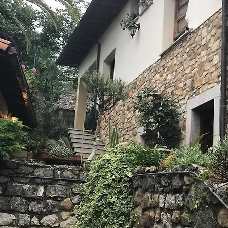 منزل ريفي El Pareon *